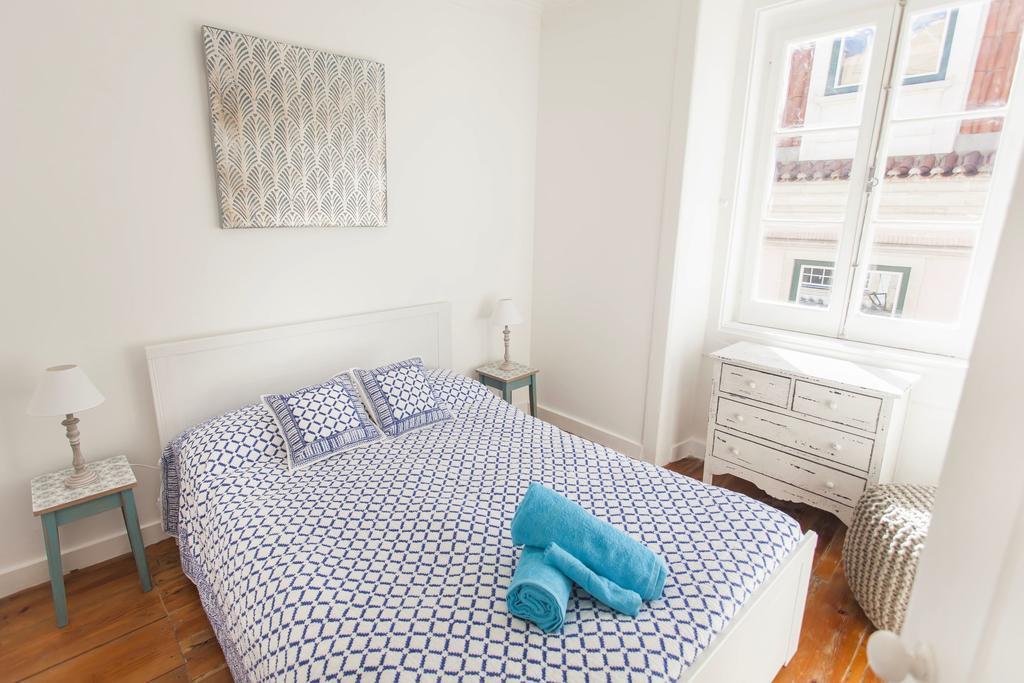 Lovelystay - Cosy Bairro Alto Duplex Lisbona Esterno foto