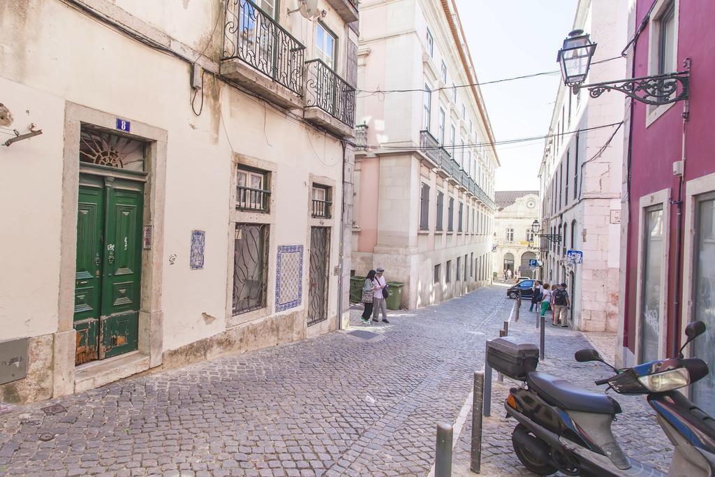 Lovelystay - Cosy Bairro Alto Duplex Lisbona Esterno foto